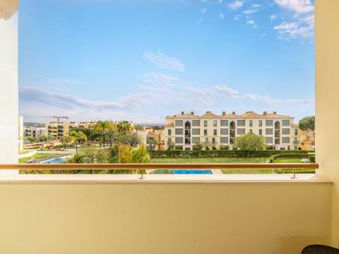 VILAMOURA - Apartamento T2 com VISTA MAR em exclusivo condomínio privado com piscina