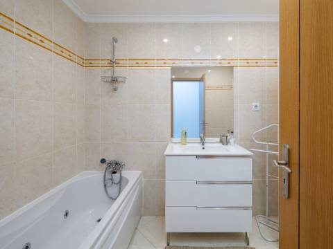 VILAMOURA - Apartamento T2 com VISTA MAR em exclusivo condomínio privado com piscina