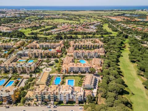 VILAMOURA - Apartamento T2 com VISTA MAR em exclusivo condomínio privado com piscina