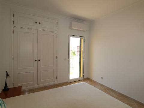 VILAMOURA - Apartamento T2 em condominio fechado, perto da MARINA