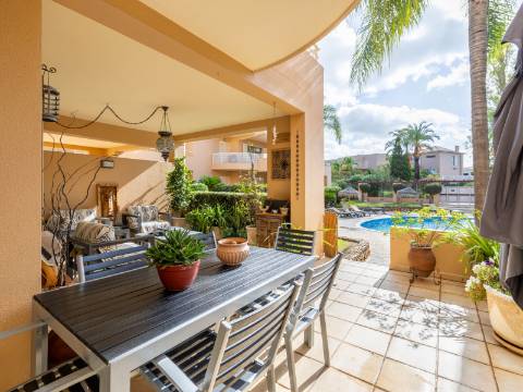 VILAMOURA - Apartamento T2 em exclusivo condomínio privado com piscina