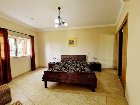 ESTOI - Magnifica moradia de 4 quartos