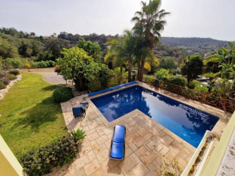 ESTOI - Magnifica moradia de 4 quartos