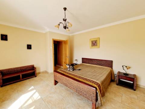 ESTOI - Magnifica moradia de 4 quartos