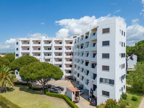 VILAMOURA - Apartamento T1 em condomínio com piscina