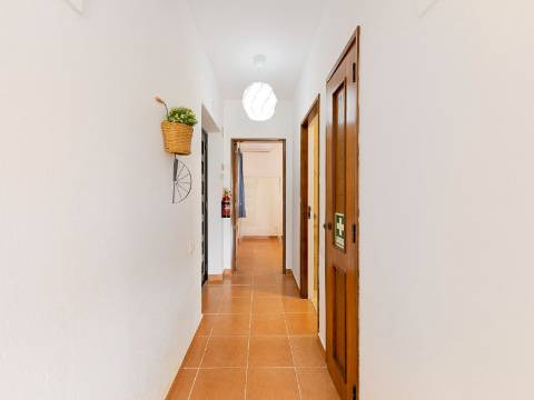 VILAMOURA - Apartamento T1 em condomínio com piscina