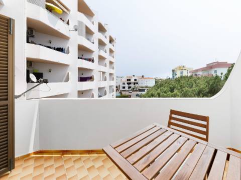 VILAMOURA - Apartamento T1 em condomínio com piscina