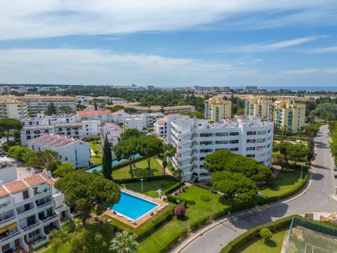 VILAMOURA - Apartamento T1 em condomínio com piscina