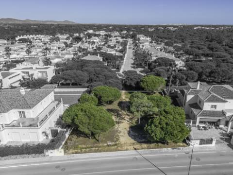 VARANDAS DO LAGO - Terreno para construção perto da praia