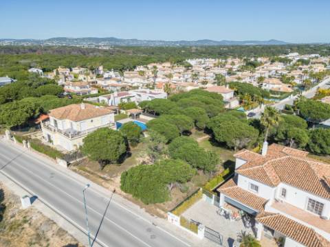 VARANDAS DO LAGO - Terreno para construção perto da praia