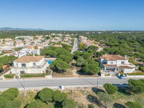 VARANDAS DO LAGO - Terreno para construção perto da praia