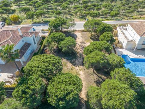 VARANDAS DO LAGO - Terreno para construção perto da praia
