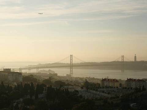 Apartamento de luxo 4 quartos piscina comum no Restelo