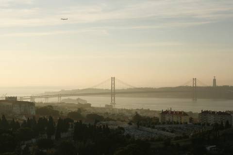 Apartamento de luxo 4 quartos piscina comum no Restelo