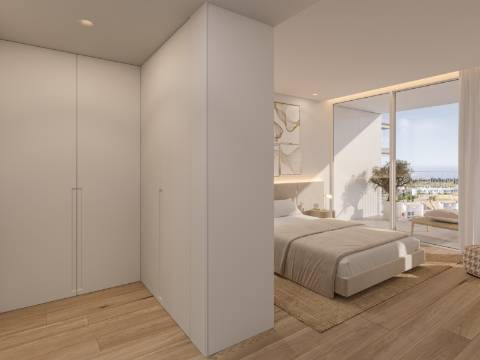VILAMOURA - Nova Penthouse T4 em Condomínio de Luxo em Localização Privilegiada