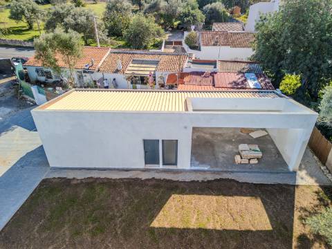 LOULÉ - Moradia T3 térrea com piscina em construção