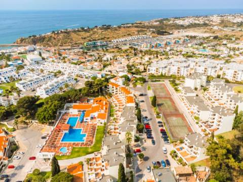 ALBUFEIRA - T1 localizado no Albufeira Jardim a 400m do centro