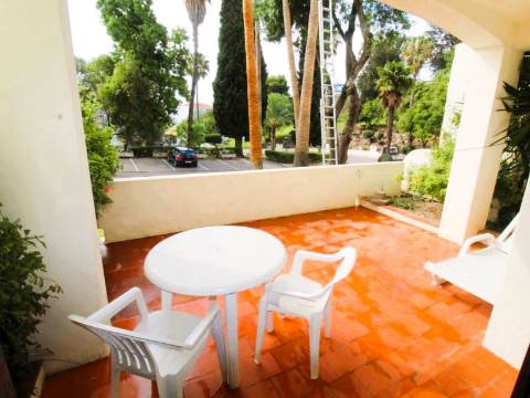 ALBUFEIRA - T1 localizado no Albufeira Jardim a 400m do centro