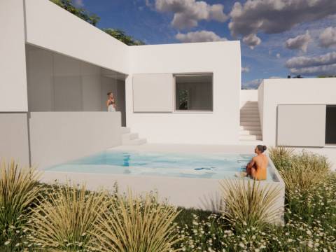 Terreno com 3 Ruínas em Propriedade com grande Potencial, Próximo de Boliqueime