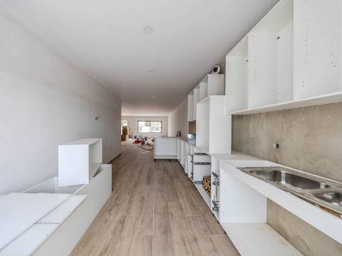 OLHÃO - Moradia em Banda com 4 quartos