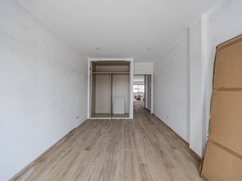 OLHÃO - Moradia em Banda com 4 quartos