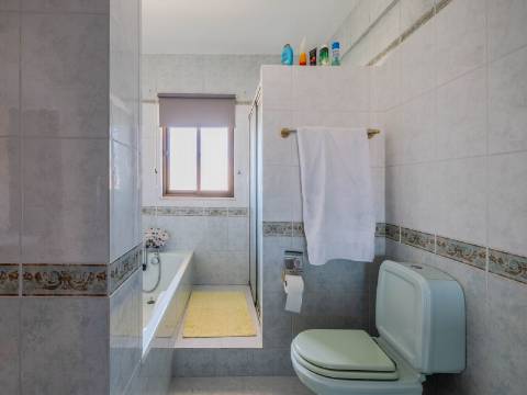 ALMANCIL - Moradia com 4 Quartos em urbanização tranquila