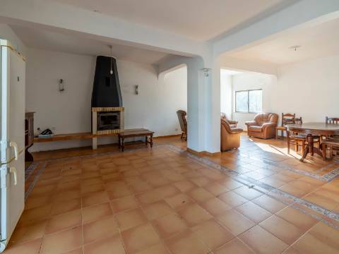 Moradia T4 a 5 minutos de Vale do Lobo e Quinta do Lago