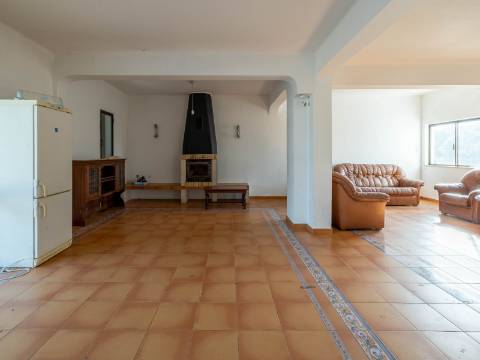 Moradia T4 a 5 minutos de Vale do Lobo e Quinta do Lago