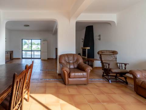 Moradia T4 a 5 minutos de Vale do Lobo e Quinta do Lago