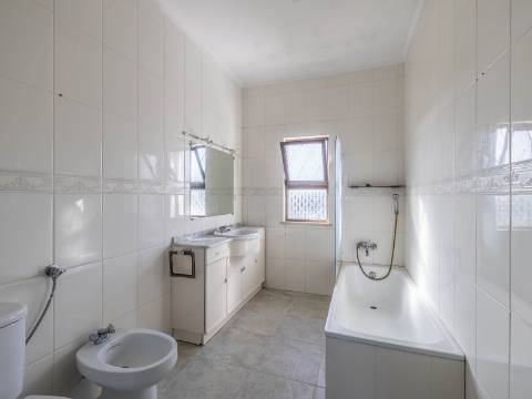 Moradia T4 a 5 minutos de Vale do Lobo e Quinta do Lago