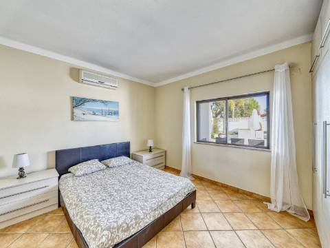 Moradia T3 a 5 minutos de Vale do Lobo e Quinta do Lago