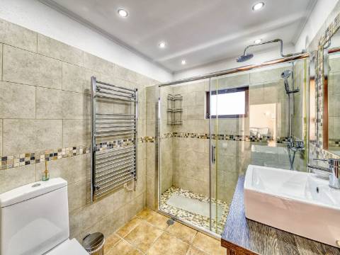 Moradia T3 a 5 minutos de Vale do Lobo e Quinta do Lago