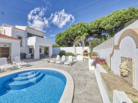 Moradia T3 a 5 minutos de Vale do Lobo e Quinta do Lago