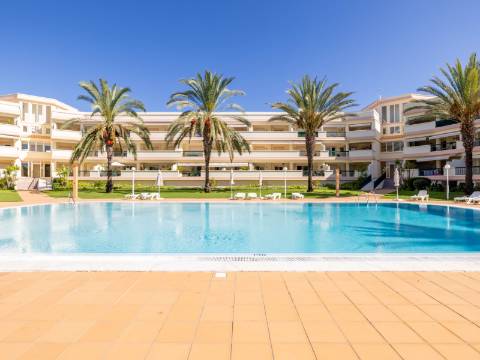 VILAMOURA - Fantástico apartamento T1 TOP FLOOR em condomínio de LUXO