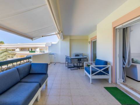 VILAMOURA - Fantástico apartamento T1 TOP FLOOR em condomínio de LUXO