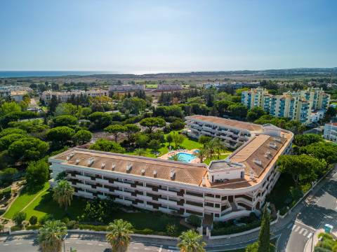 VILAMOURA - Fantástico apartamento T1 TOP FLOOR em condomínio de LUXO