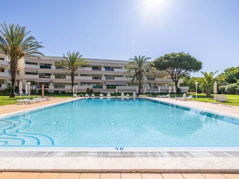 VILAMOURA - Fantástico apartamento T1 TOP FLOOR em condomínio de LUXO