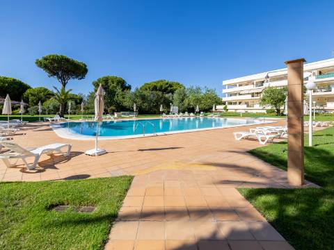 VILAMOURA - Fantástico apartamento T1 TOP FLOOR em condomínio de LUXO