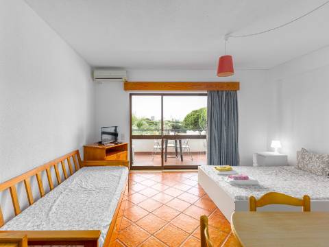 VILAMOURA - Apartamento estúdio T0 próximo do centro