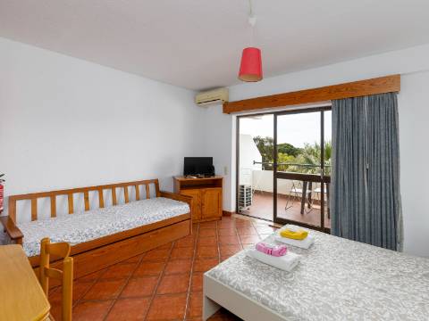 VILAMOURA - Apartamento estúdio T0 próximo do centro