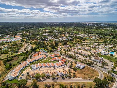 VILAMOURA - Moradia nova T2+1 próxima do GOLFE
