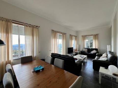 Tavira - Moradia T3 com Vista Panorâmica, Jacuzzi e Pequena Vinha