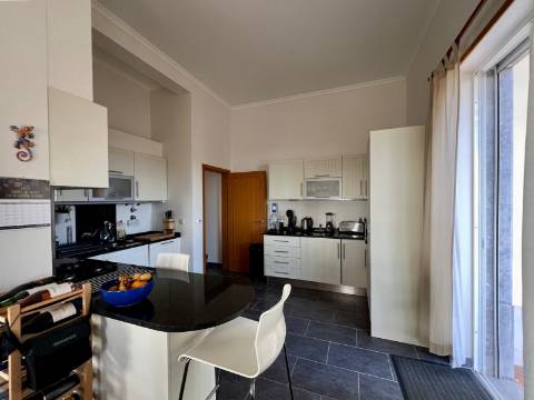 Tavira - Moradia T3 com Vista Panorâmica, Jacuzzi e Pequena Vinha