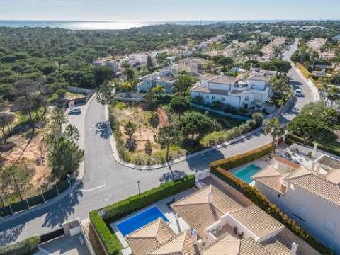 VARANDAS DO LAGO - Terreno para construção perto da praia