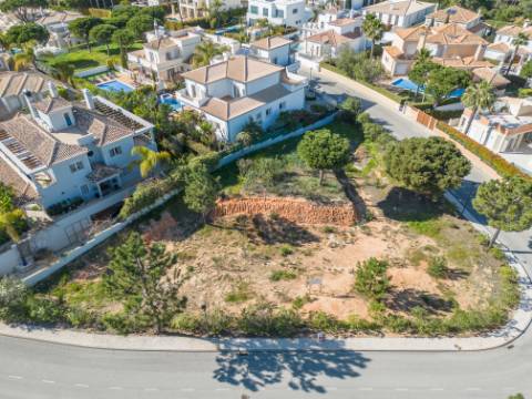 VARANDAS DO LAGO - Terreno para construção perto da praia
