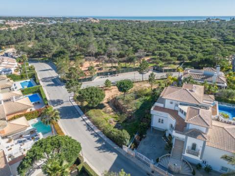 VARANDAS DO LAGO - Terreno para construção perto da praia
