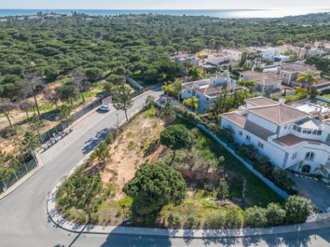 VARANDAS DO LAGO - Terreno para construção perto da praia