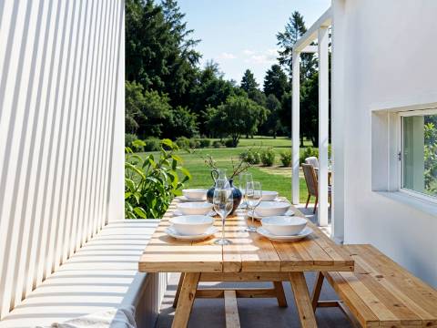 Moderna Moradia Geminada com 2+1 Quartos, inserido num Golfe Resort