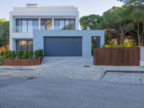 VALE DO LOBO - Moradia contemporânea com 5 suites e vista mar