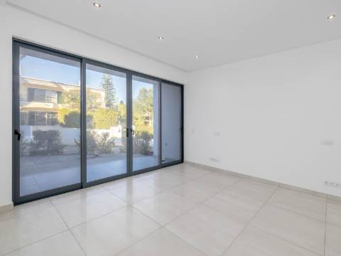 VALE DO LOBO - Moradia contemporânea com 5 suites e vista mar